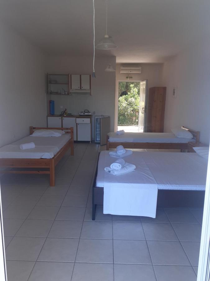 Alexios Apartments Пердика Экстерьер фото